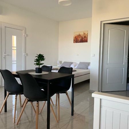 Nelany Apartment ซูโบวิชี ภายนอก รูปภาพ