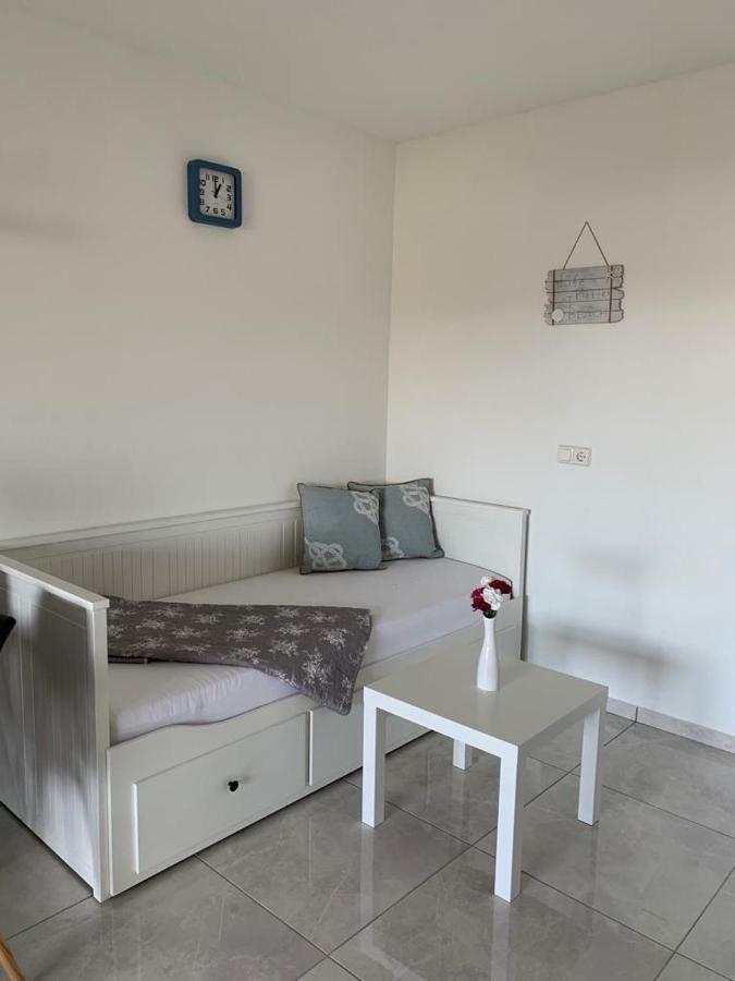 Nelany Apartment ซูโบวิชี ภายนอก รูปภาพ